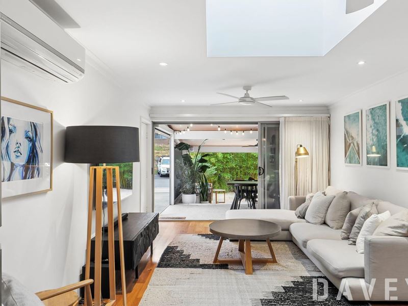7B Andrew Street, Scarborough WA 6019