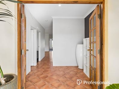 39 Bacchante Circle, Ocean Reef WA 6027