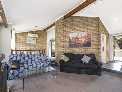 3 Heron Way, Yangebup WA 6164