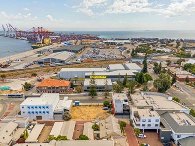 4/6 Pensioner Guard Road, North Fremantle WA 6159