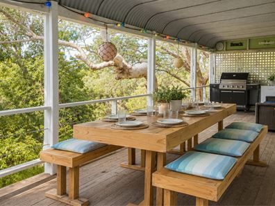 5 Jones Street, Ledge Point WA 6043