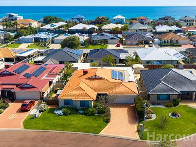 6 Malibu Point, Halls Head WA 6210