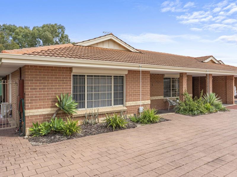2/52 Winchester Place, Ballajura WA 6066