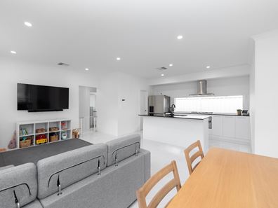 36 Sudlow Street, Embleton WA 6062