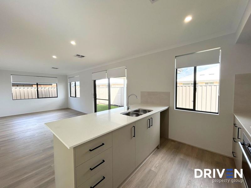 54 Magnificent Drive, Mandogalup