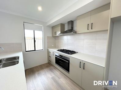 54 Magnificent Drive, Mandogalup WA 6167