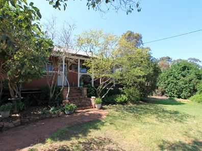 16 Wilson Street, Toodyay WA 6566