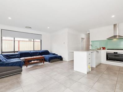 45 Sorbonne Turn, Aubin Grove WA 6164
