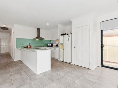 45 Sorbonne Turn, Aubin Grove WA 6164