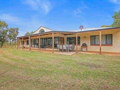 209 McLeod Road, Shadforth WA 6333