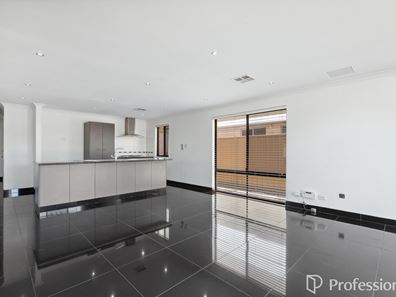 27 Keyham Street, Bertram WA 6167