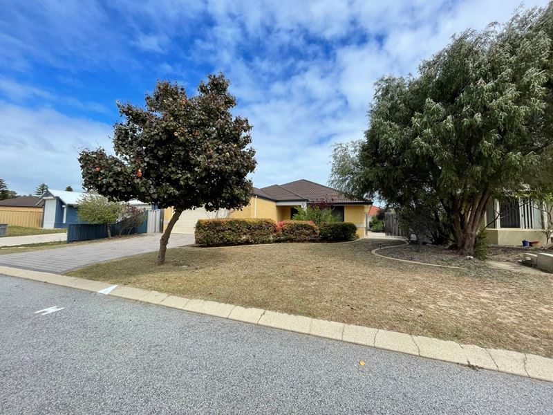12 Freshwater Way, Secret Harbour WA 6173