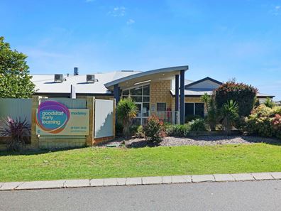 17 Kingsway, Madeley WA 6065