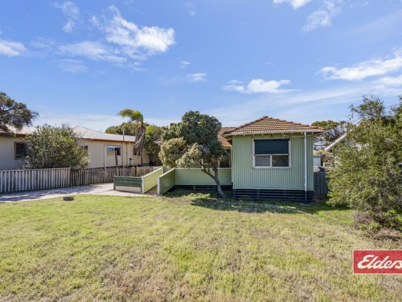 114 Fraser Street, Beachlands WA 6530