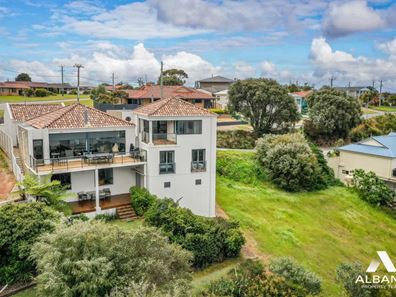 2 Banool Crescent, Bayonet Head WA 6330