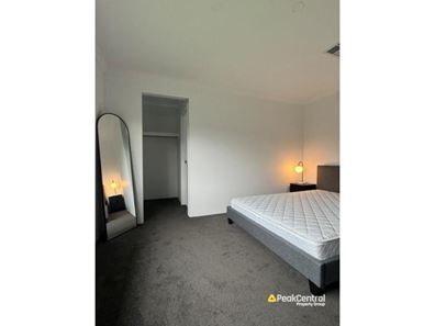 29 Williamstown Drive - Master Bedroom, Baldivis WA 6171