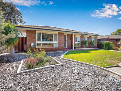 8 Baxendale Way, Camillo WA 6111