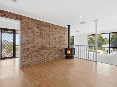 1 Arnold Crescent, Kardinya WA 6163