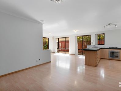 16 Senecio Lane, Beeliar WA 6164