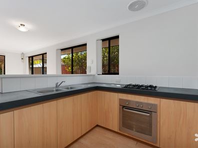 16 Senecio Lane, Beeliar WA 6164