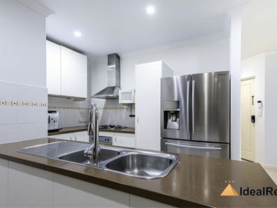 14B Russell Street, Morley WA 6062