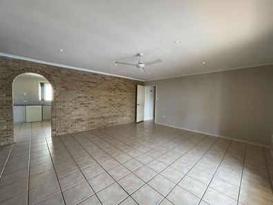 2 Farwig Court, Millars Well WA 6714