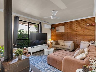 24 Cambridge Crescent, Cooloongup WA 6168