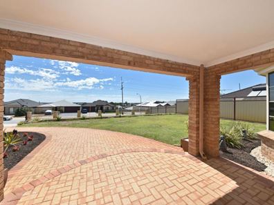 168 Landsdale Road, Landsdale WA 6065