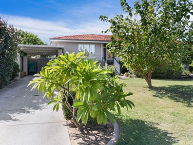 2B Burnham Way, Girrawheen WA 6064