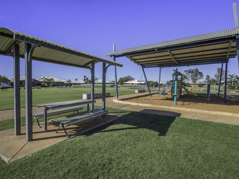 19 Cormorant Bend, Nickol WA 6714