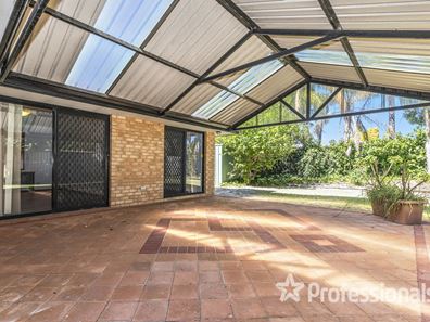 76 Jacaranda Drive, Ballajura WA 6066