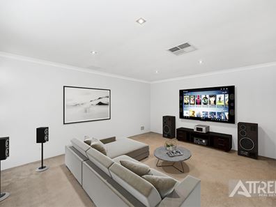 7 Jefferson Way, Piara Waters WA 6112