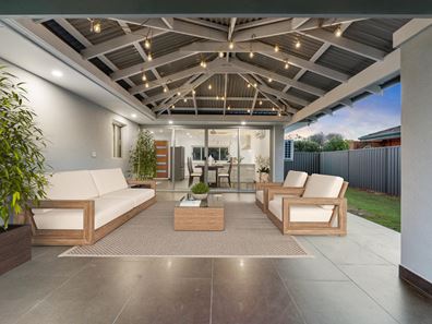 9 Nattai Court, Armadale WA 6112