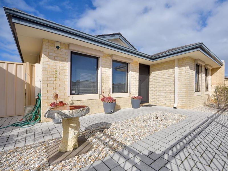 12 Stratford Road, Bertram