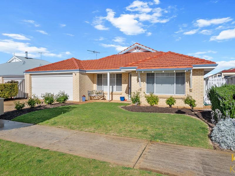 9 Maverick Prom, Shoalwater