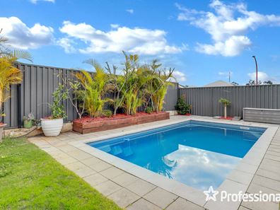 1 Silkie Link, Southern River WA 6110