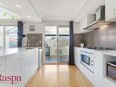 366A Carrington Street, Hamilton Hill WA 6163