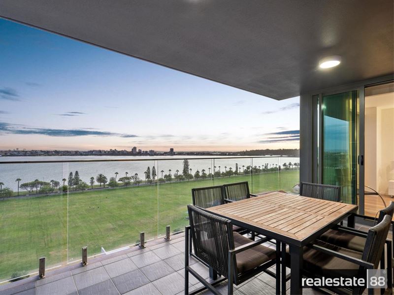 63/90 Terrace Road, East Perth