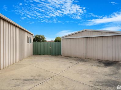 34 Sutcliffe Close, Seville Grove WA 6112