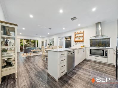11 Ausfeld Street, Banksia Grove WA 6031