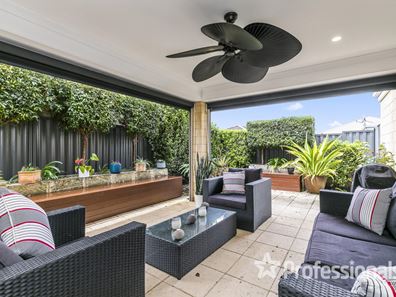 15 Safford Avenue, Aveley WA 6069