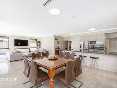 25 Hydaspe Vista, North Coogee WA 6163