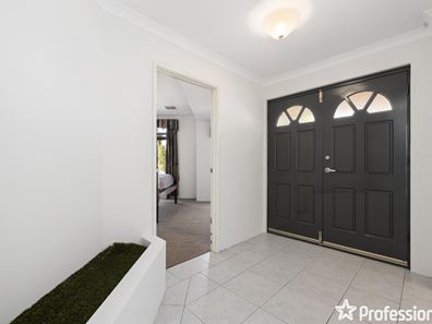 10 Edmonton Road, Canning Vale WA 6155