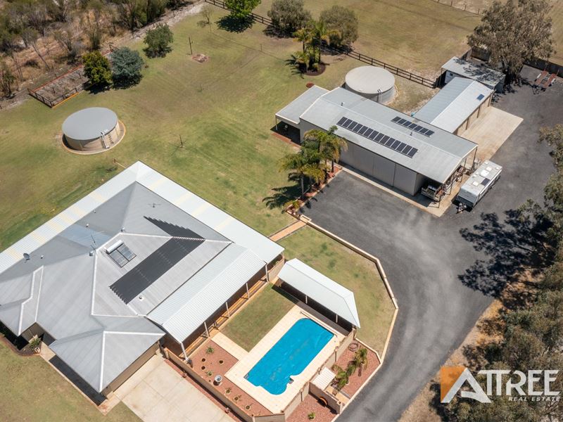 74 Fieldview Chase, Oakford