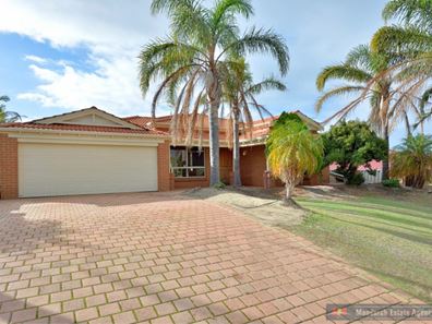12 Muntries Place, Halls Head WA 6210