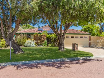 15 Belmont Close, Port Kennedy WA 6172