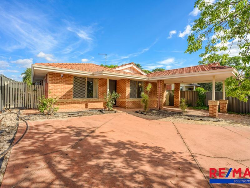 2 Hill View Tce, St James WA 6102