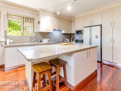 1/156 Acton Avenue, Rivervale WA 6103