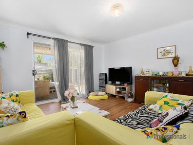 21a Walgreen Crescent, Calista WA 6167