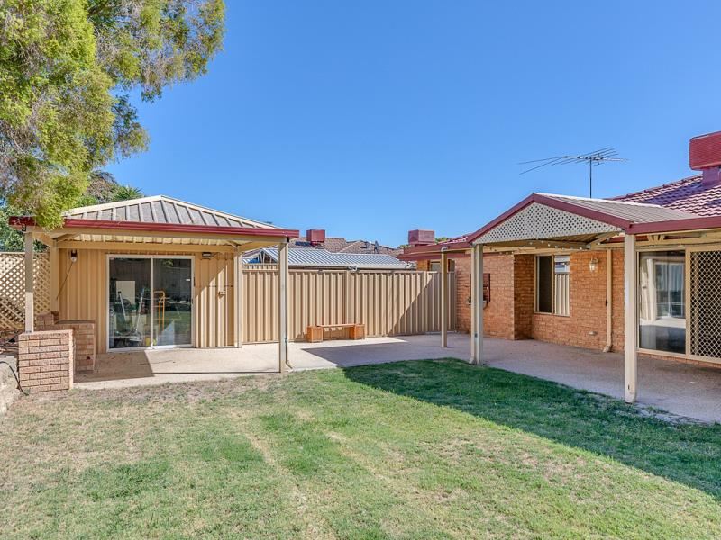 4 Cook Street, Thornlie WA 6108